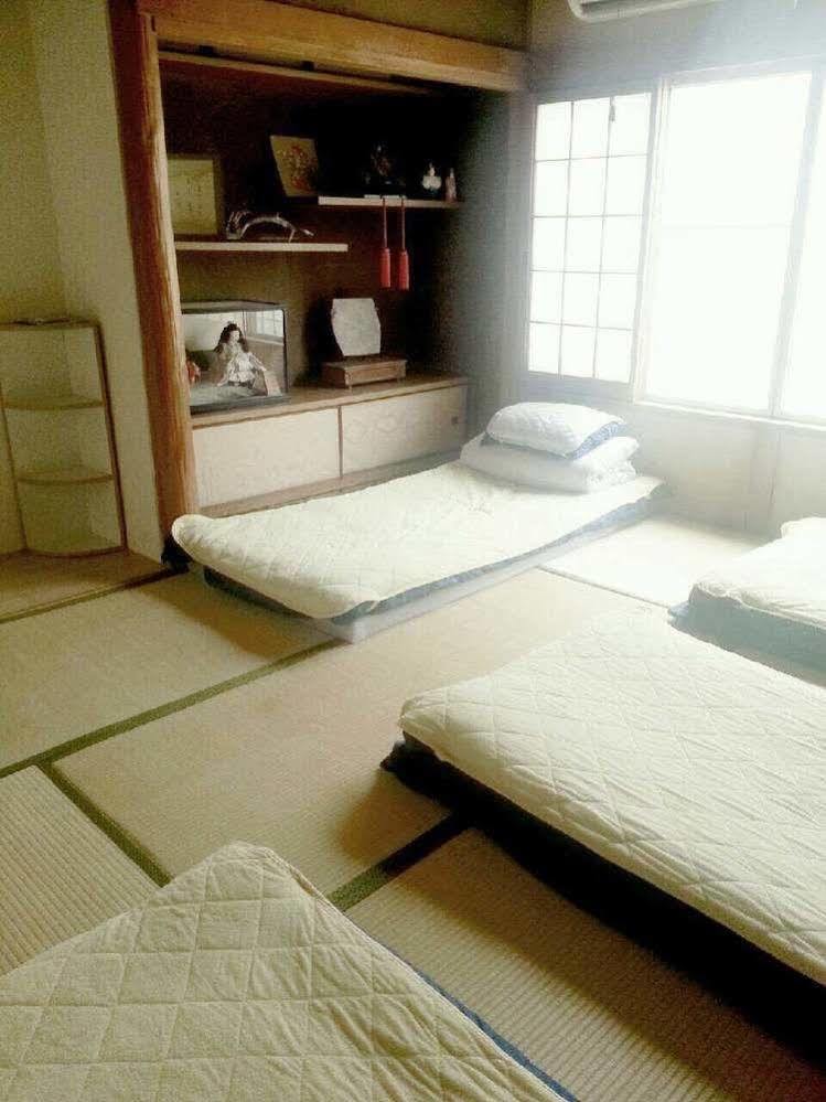 Peace House Showa Ōsaka